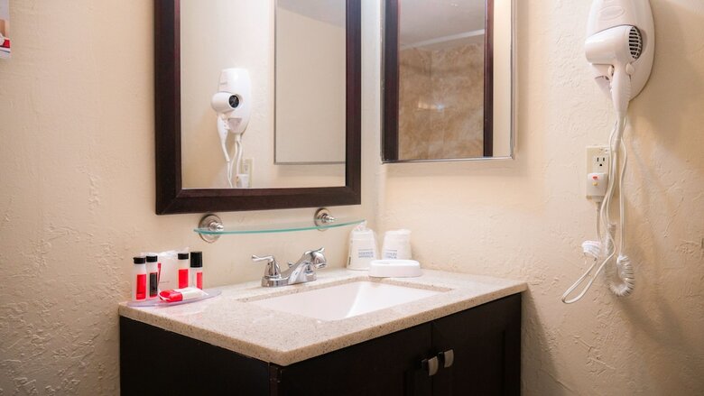 Hotel Ramada Plaza Marco Polo Beach Resort