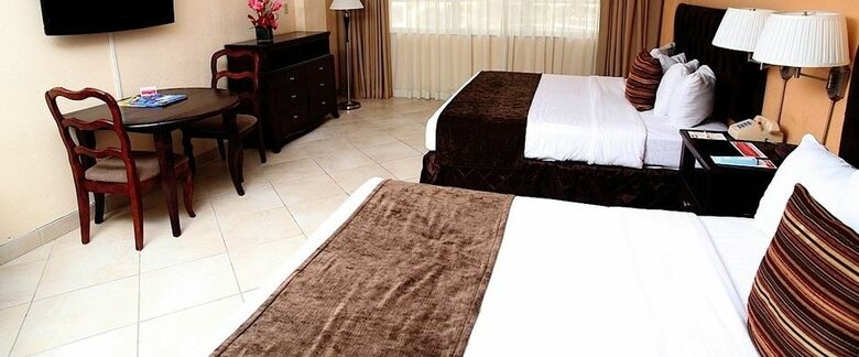 Hotel Ramada Plaza Marco Polo Beach Resort