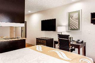 Hotel Quality Inn & Suites