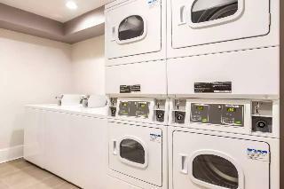 Hotel Quality Inn & Suites