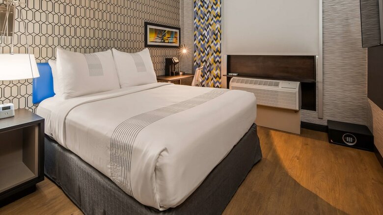 Hotel Glo Best Western Brooklyn Nyc