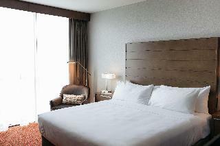 Revel Hotel Des Moines Urbandale, Tapestry Collect