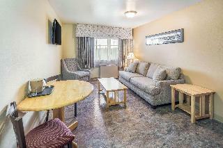 Clarion Hotel Suites Fairbanks