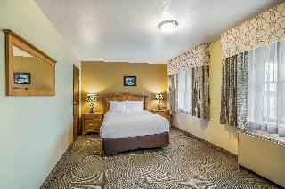 Clarion Hotel Suites Fairbanks