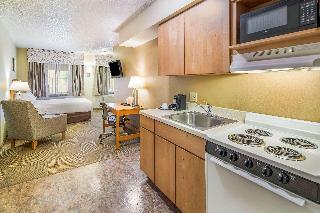 Clarion Hotel Suites Fairbanks