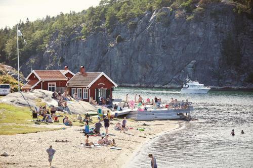 Lagunen Cottages And Hostel
