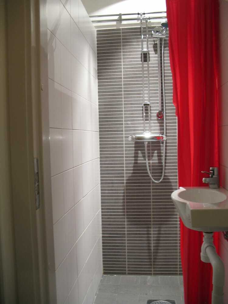 Castanea Old Town Hostel