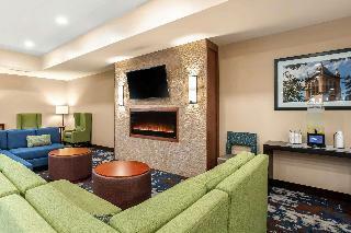 Hotel Comfort Inn Suites Isu