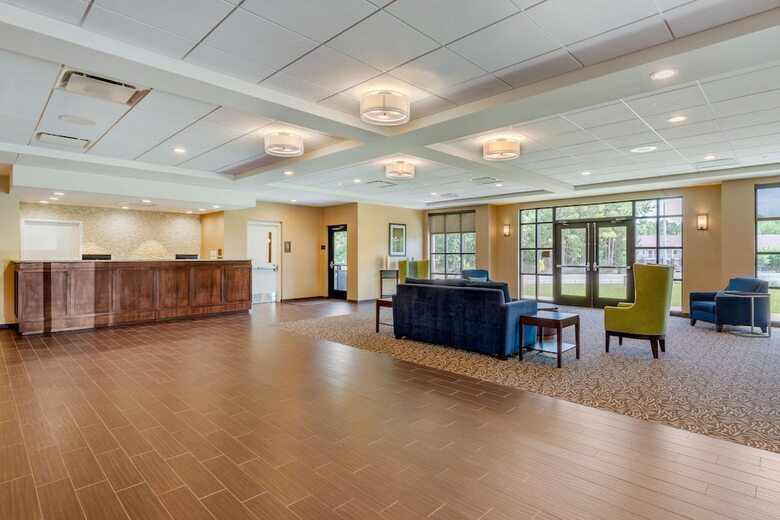Hotel Comfort Inn Suites