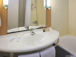 Hotel Ibis Paris Pantin Eglise