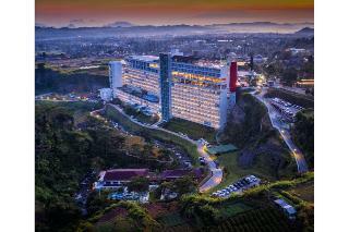 Le Eminence Puncak Hotel Convention & Resort