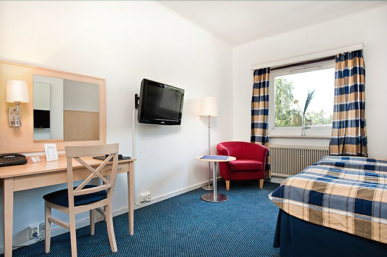 Hotel J�mteborg