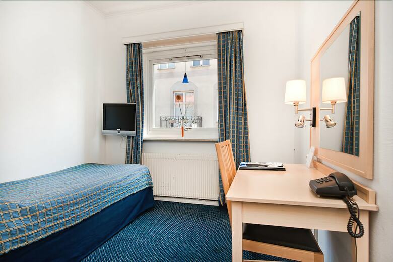 Hotel J�mteborg