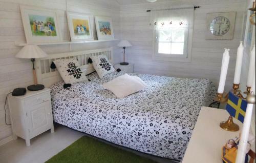 Holiday Home V�stra Myrsk�ren B�lsta