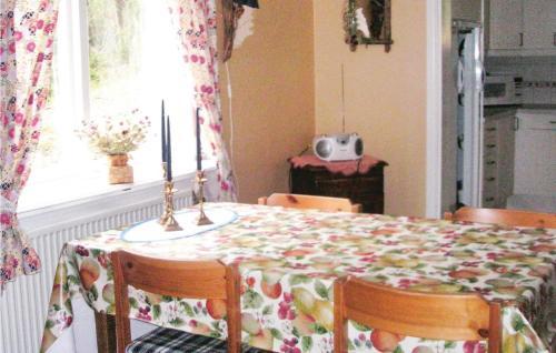Holiday Home Gnesund Korpstugan Sparreholm