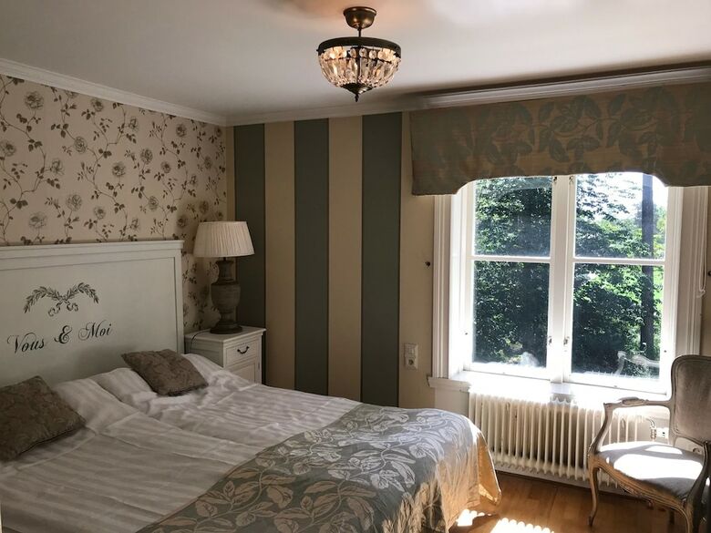 Hotell Plevnag�rden