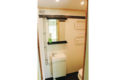 Holiday Home �by �by