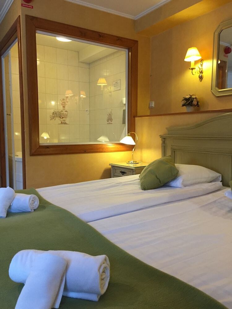 Klockarg�rden Hotell