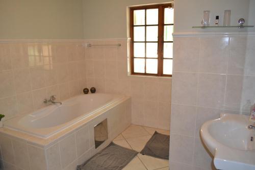 Hostal Edelweiss Corporate Guest House
