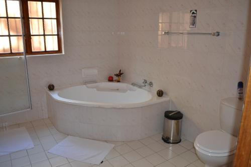 Hostal Edelweiss Corporate Guest House