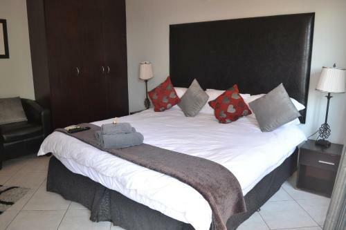 Hostal Edelweiss Corporate Guest House