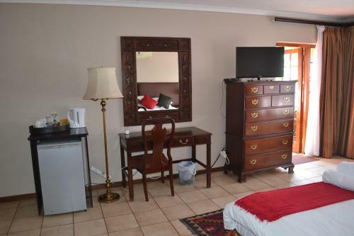 Hostal Edelweiss Corporate Guest House