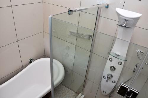 Hostal Montana Boutique Guesthouse