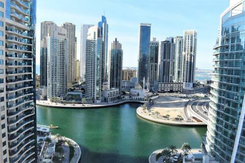 2 Bedroom Apartment In Marina Diamond 4