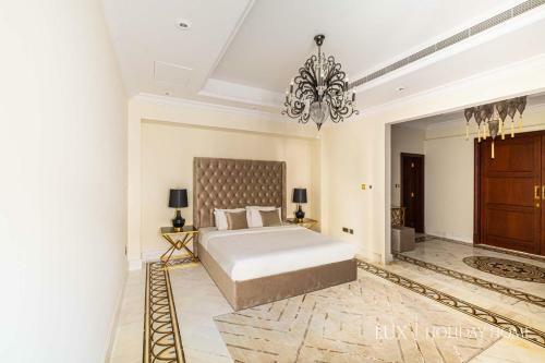 Villa Lux - The Dubai Paradise Palace