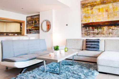 Apartamento Beachfront 1bd Sea View With Riva Beach Access