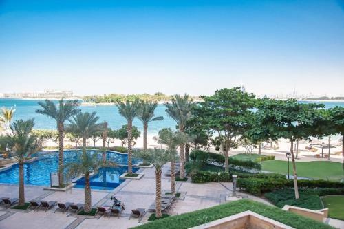 Apartamento Beachfront 1bd Sea View With Riva Beach Access