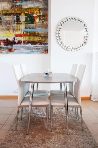 Apartamento Beachfront 1bd Sea View With Riva Beach Access