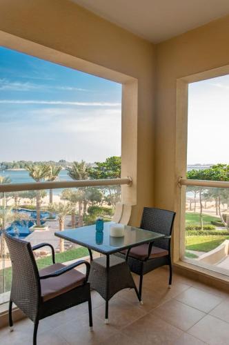 Apartamento Beachfront 1bd Sea View With Riva Beach Access