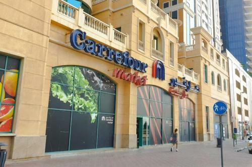Apartamento Upgraded 2 Bd W Sea Views - Accommodates 6!