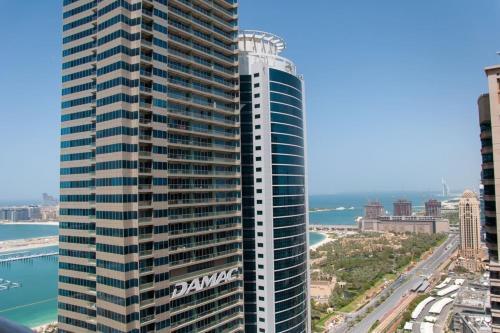 Apartamento Upgraded 2 Bd W Sea Views - Accommodates 6!