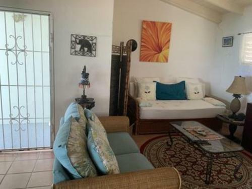 Attractive 2-bed Apartment Stunning Sea View