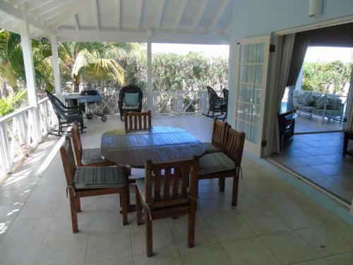 Luxury Secluded Villa With Private Pool Sleeps Six