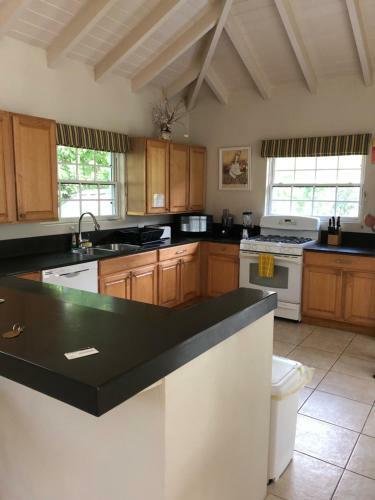 Luxury Secluded Villa With Private Pool Sleeps Six