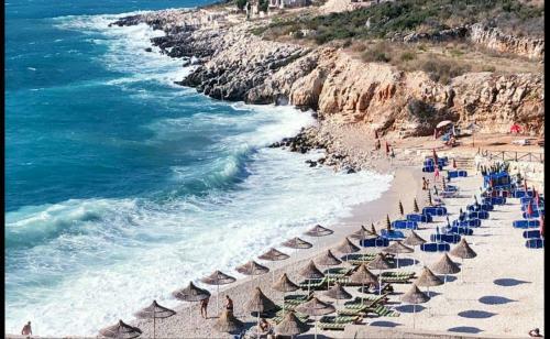 Hostal Room In Bb - Hotel Horizont - Liqeni Studio 05