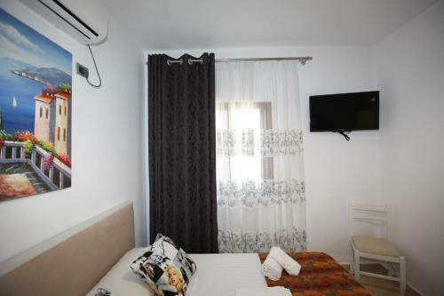 Hostal Room In Bb - Hotel Horizont - Shkalla Room 01