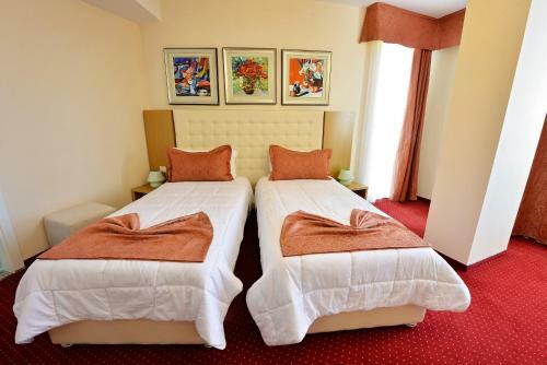 Jolly Hotel