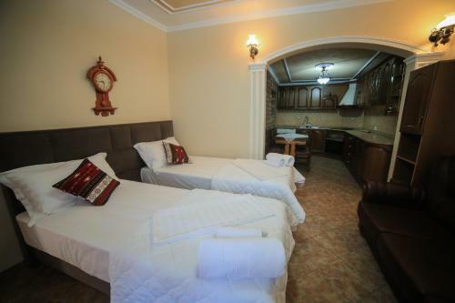 Kaloshi Villa