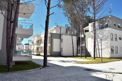 Glam Apartment - 164
