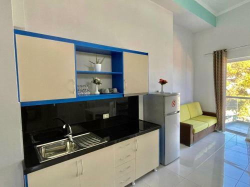 Crown Deluxe Apartments