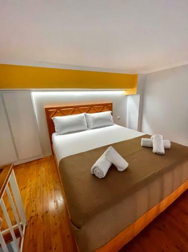 Crown Deluxe Apartments