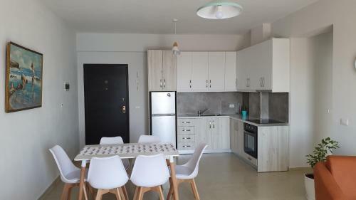 Marina Apartments - Seaview