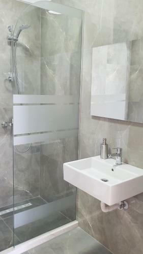 Marina Apartments - Seaview