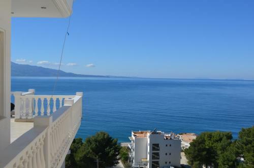 Sejdi Apartments