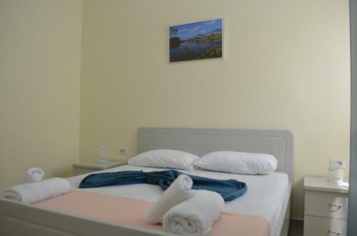 Sejdi Apartments