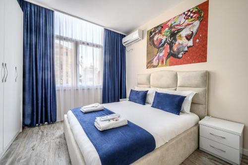Luxury Apartment Skanderbag Square